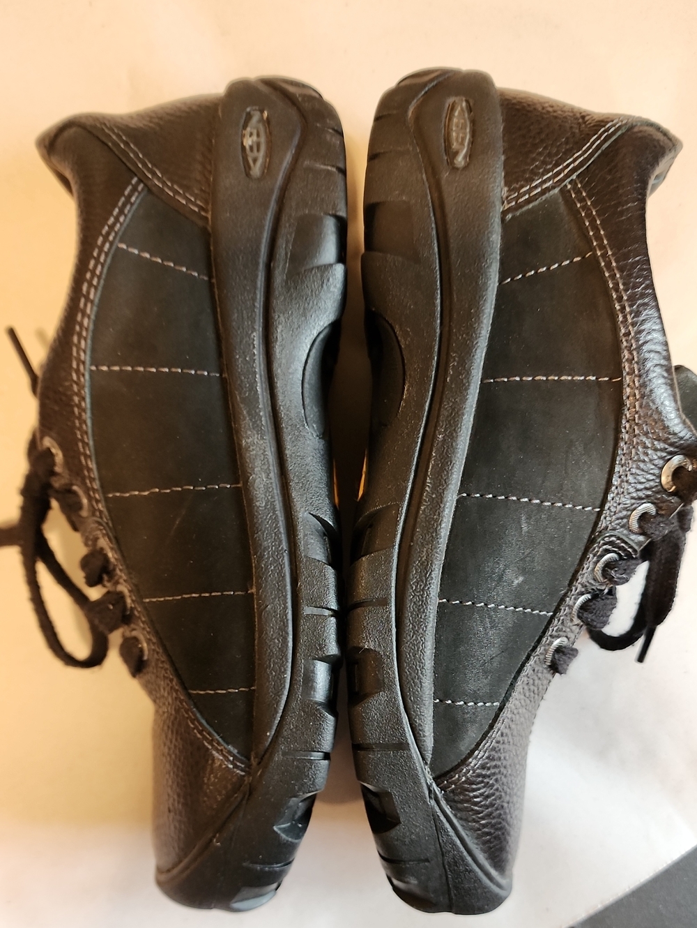 Keen Presidio Magnet Black Leather Suede Outdoor Casual Trail Women's size 8 - Picture 5 of 9